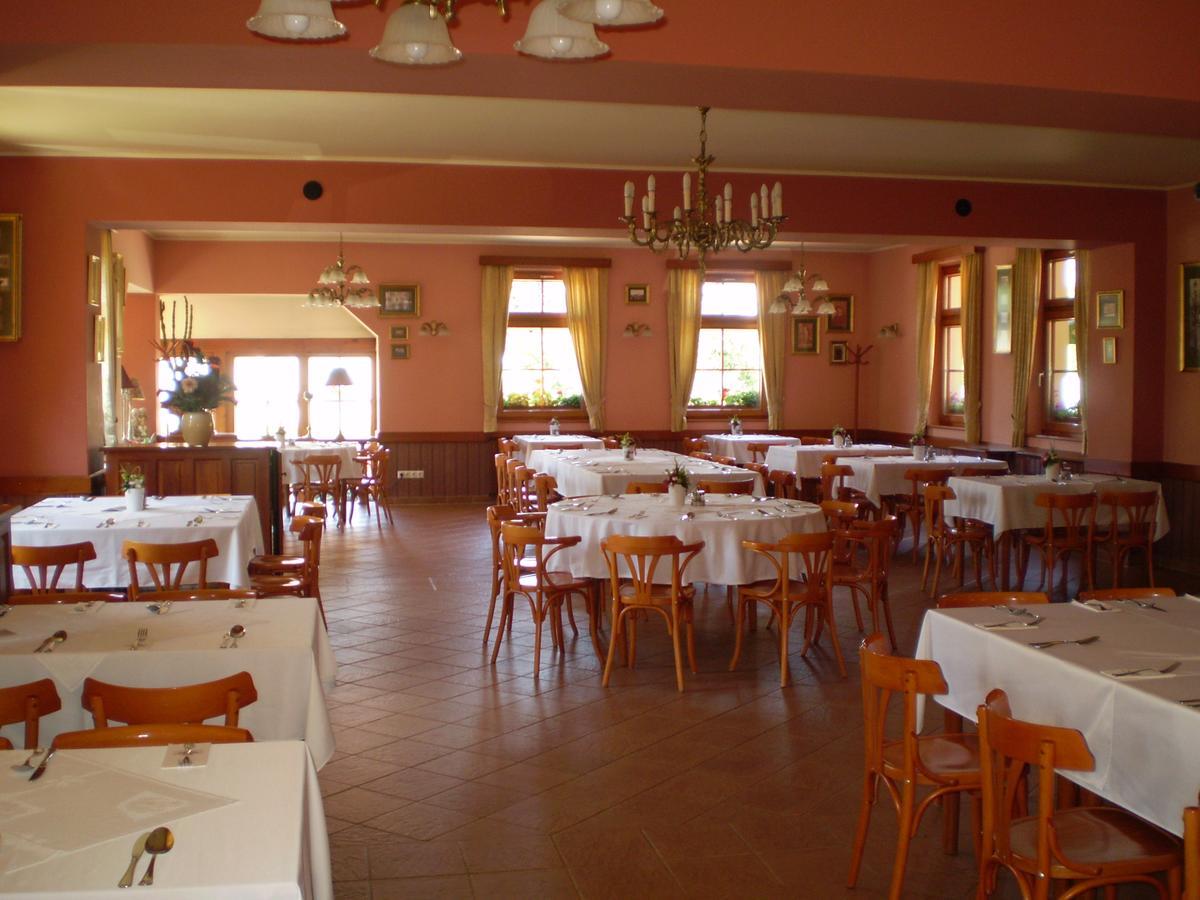 Berki Vendéglő és 3*