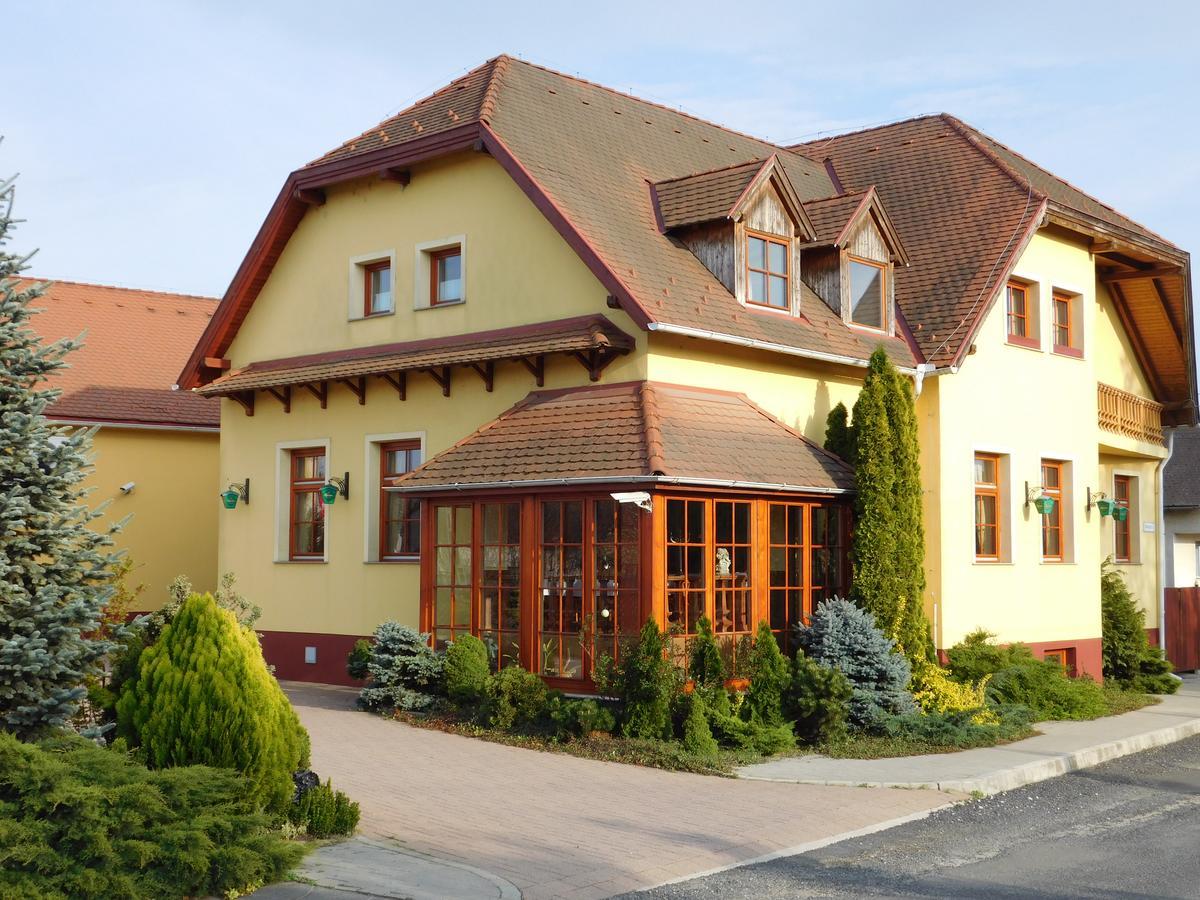 Berki Vendéglő és Szálloda 3*